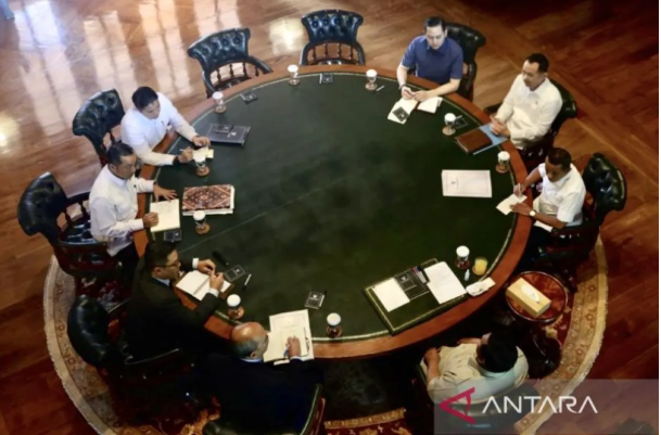 Rapat Tertutup Kampung Haji Indonesia di Hambalang Sisakan Tanda Tanya